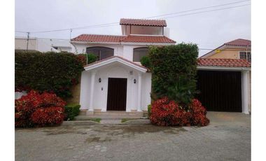 Venta de Casa en Zona Sur Manta