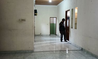 Rumah di Tanjungsari Asri Antapani dekat Arcamanik Bandung jalan lebar dekat tanjung sari asri residence