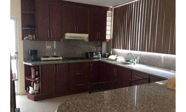 Venta de Casa en Urbanización Zona Sur de Manta