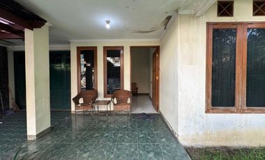 Rumah Lama di Tanjungsari asri Antapani dekat arcamanik Bandung
