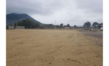 Terreno con Bodega en Venta Sector Montecristi