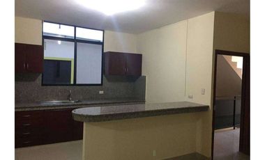 Renta de Departamento Semi Amoblada Zona Sur de Manta