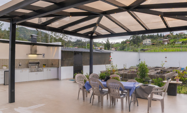 Casa de lujo en Challuabamba 5 habitaciones