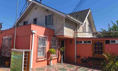 Casa en Calle Luis Torterolo, Quilicura.
