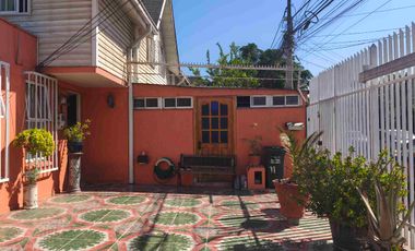 Casa en Calle Luis Torterolo, Quilicura.