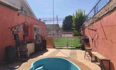 Casa en Calle Luis Torterolo, Quilicura.