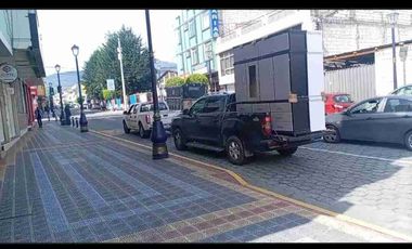 se vende propiedad de 365 metros en el centro de Otavalo Imbabura Ecuador potencial para negocio