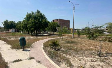 Terreno en esquina Frente a parque Las Casuarinas V etapa 137 m2