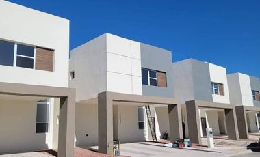 CASA 3 RECAMARAS 2.5 BAÑOS BARCENA RESIDENCIAL CIUDAD JUAREZ CHIH