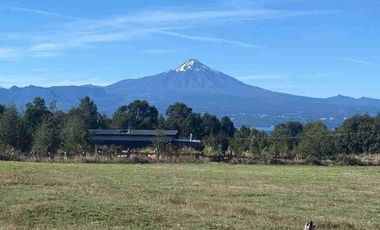 🌿✨ Tu refugio soñado con vista al Lago Villarrica ✨🌿