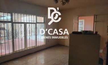 SE VENDE CASA EN AVENIDA LÁZARO CÁRDENAS, LAS FLORES