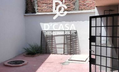 SE VENDE CASA EN AVENIDA LÁZARO CÁRDENAS, LAS FLORES
