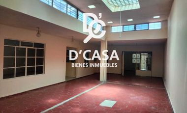 SE VENDE CASA EN AVENIDA LÁZARO CÁRDENAS, LAS FLORES
