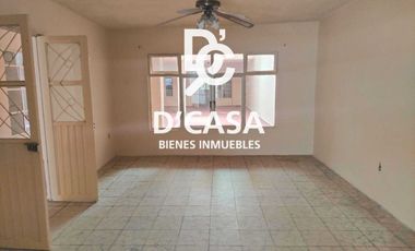 SE VENDE CASA EN AVENIDA LÁZARO CÁRDENAS, LAS FLORES