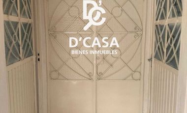 SE VENDE CASA EN AVENIDA LÁZARO CÁRDENAS, LAS FLORES