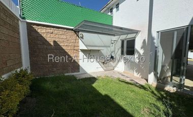 Casa en renta en Prolongación Constituyentes | 3 recamaras y jardín