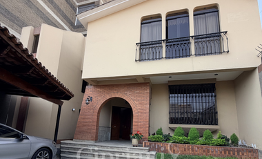 𝗩𝗜𝗩𝗘 𝗘𝗡 𝗠𝗢𝗡𝗧𝗘𝗥𝗥𝗜𝗖𝗢: 𝗔𝗠𝗣𝗟𝗜𝗔 𝗖𝗔𝗦𝗔 𝗗𝗘 𝟱𝟬𝟮.𝟱𝟬𝗺² 𝗘𝗡 𝗩𝗘𝗡𝗧𝗔 🏡