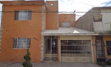 CASA EN VENTA EN LERDO CENTRO, LERDO, DURANGO.