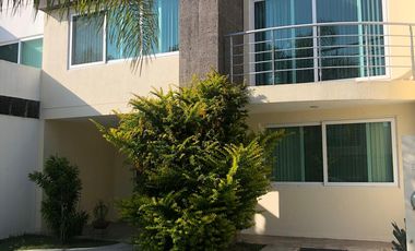 RENTA DE CASA AMUEBLADA EN NATURA