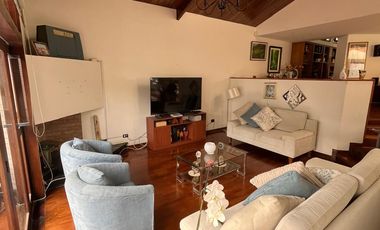 Aurora, Vta. de Casa, 336 m2, cerca a Parque y Colegios