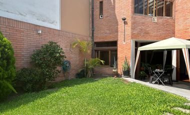Aurora, Vta. de Casa, 336 m2, cerca a Parque y Colegios