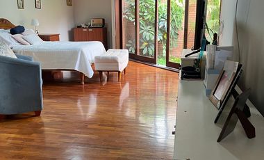 Aurora, Vta. de Casa, 336 m2, cerca a Parque y Colegios