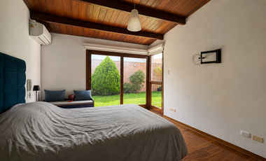 Aurora, Vta. de Casa, 336 m2, cerca a Parque y Colegios