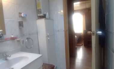 Manuel Montt, Casa de 348 MT2 $ 225.000----.