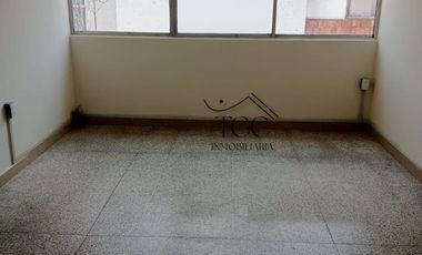 SE RENTA CASA DE 3 RECAMARAS EN PRIVADA EN TOLUCA