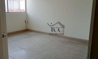 SE RENTA CASA DE 3 RECAMARAS EN PRIVADA EN TOLUCA