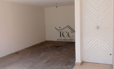 SE RENTA CASA DE 3 RECAMARAS EN PRIVADA EN TOLUCA