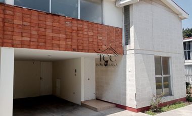 SE RENTA CASA DE 3 RECAMARAS EN PRIVADA EN TOLUCA