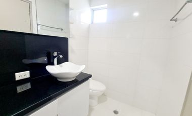 ¡Apartamento en Primer Piso con Amplios Espacios y Comodidades!