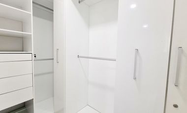 ¡Apartamento en Primer Piso con Amplios Espacios y Comodidades!