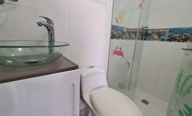 ¡Apartamento en Primer Piso con Amplios Espacios y Comodidades!