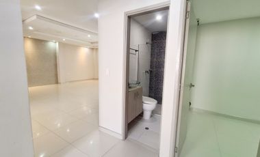 ¡Apartamento en Primer Piso con Amplios Espacios y Comodidades!