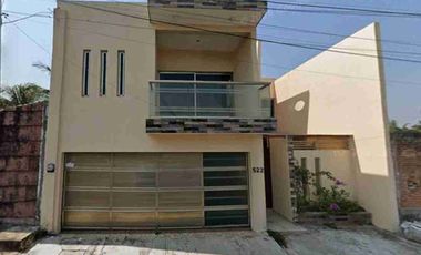 SE VENDE CASA DE 4 HABITACIONES EN GRACIANO SÁNCHEZ BOCA DEL RIO VERACRUZ,LISTA PARA ENTREGAR.