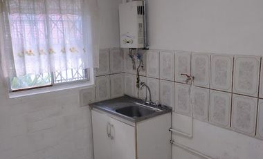 SE ARRIENDA CASA EN TALCA, CERCANO UNIVERSIDAD DE TALCA