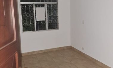 SE ARRIENDA APARTAMENTO BARRIO ANDALUCIA CALLE 18 # 27A-44