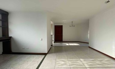 APARTAMENTO EN ARRIENDO LOMA DE LOS BERNAL MEDELLIN