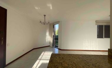 APARTAMENTO EN ARRIENDO LOMA DE LOS BERNAL MEDELLIN