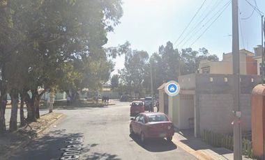 BONITA CASA EN HACIENDA DEL JARDIN REAL DE TULTEPEC, EXCELENTE OPCION