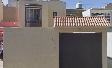 BONITA CASA EN HACIENDA DEL JARDIN REAL DE TULTEPEC, EXCELENTE OPCION