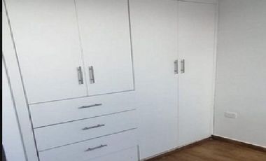 Casa Rentera con 5 Departamentos en Carcelén