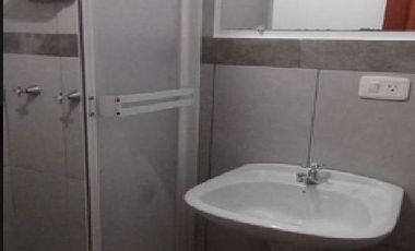 Casa Rentera con 5 Departamentos en Carcelén
