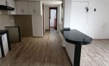 Casa Rentera con 5 Departamentos en Carcelén