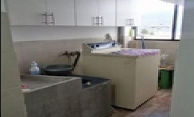 Casa Rentera con 5 Departamentos en Carcelén