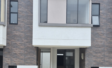 VENTA CASA VILLA DEL ROSARIO