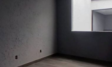 BONITA CASA BIEN UBICADA