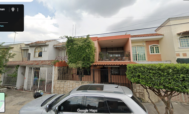 Casa de oportunidad C. Urbano San Roman  precio de recuperaciòn $ 1'034,800 precio  por tiempo limitado